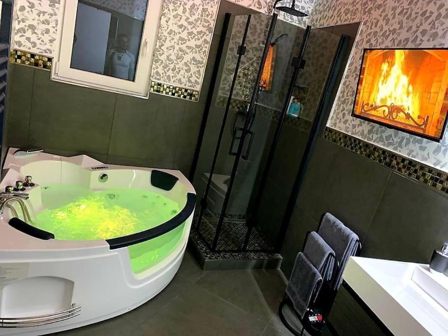 Luxus Loft Whirlpool Designer Kueche Bad Apartamento Herdecke Exterior foto
