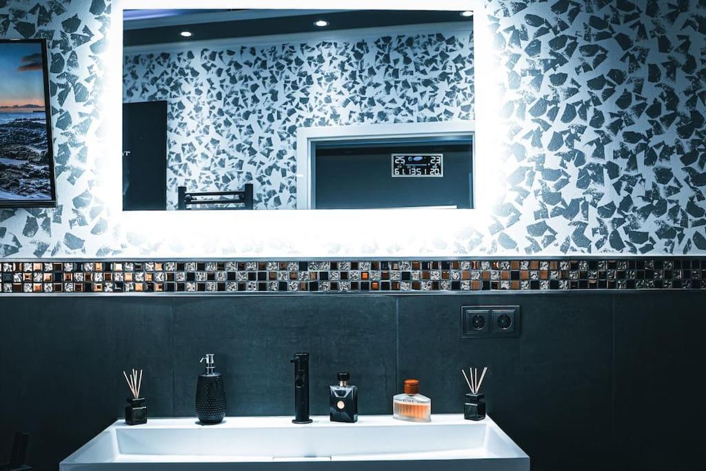 Luxus Loft Whirlpool Designer Kueche Bad Apartamento Herdecke Exterior foto