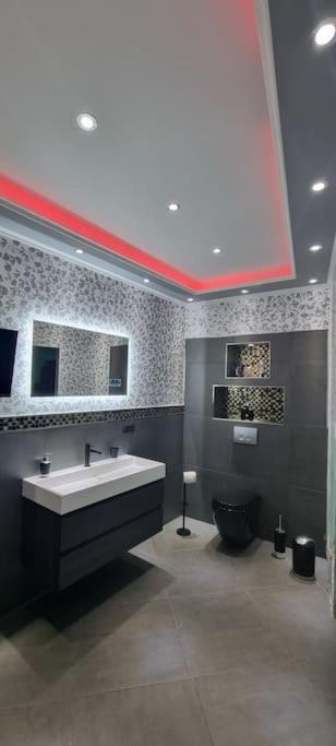 Luxus Loft Whirlpool Designer Kueche Bad Apartamento Herdecke Exterior foto